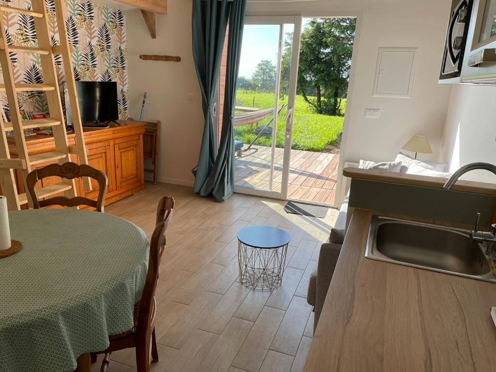 Eco-Gite A La Ferme D'Elles Saint-Andre-de-l'Epine Luaran gambar